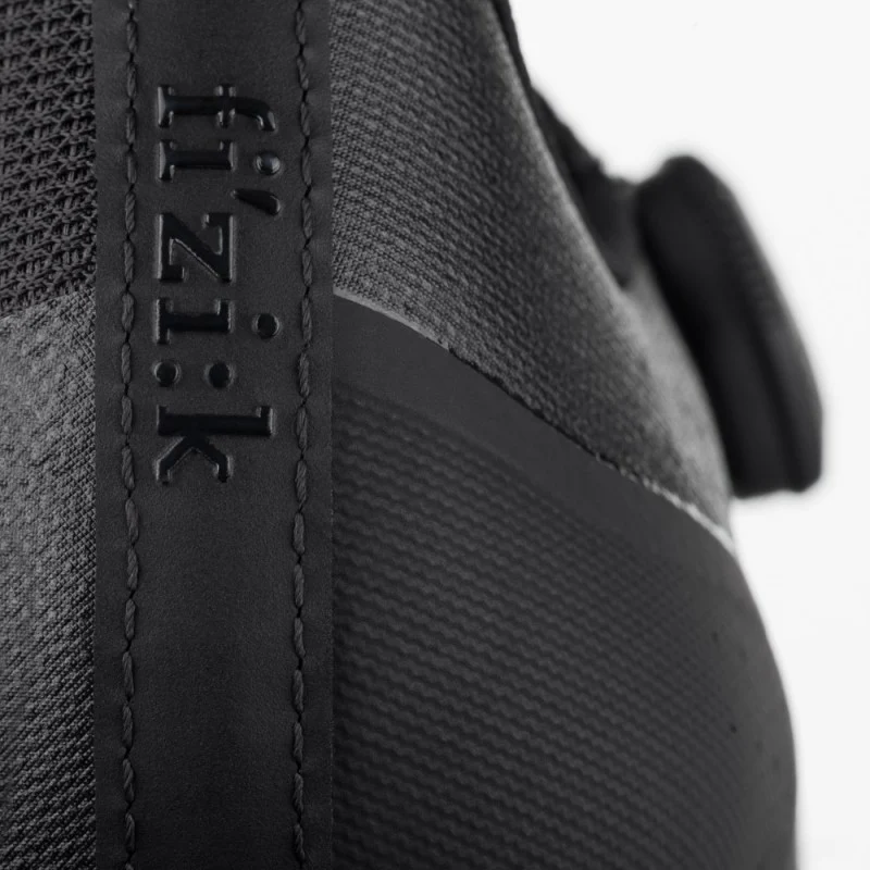 Fizik Scarpe Road Tempo Overcurve R4 Wide Black/Black - Image 6